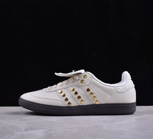 Wb Studded X Ad Originals Samba Og 联名款 三叶草桑巴德训鞋ig4304 尺码：35 36 36.5 37 38 38.5 3