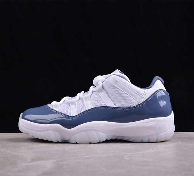 Air Jordan 11 Low Diffused Blue Aj11 乔11海军蓝 真标真碳 Fv5104-104 #配色鞋身整体以大面积白色织物打造，在漆