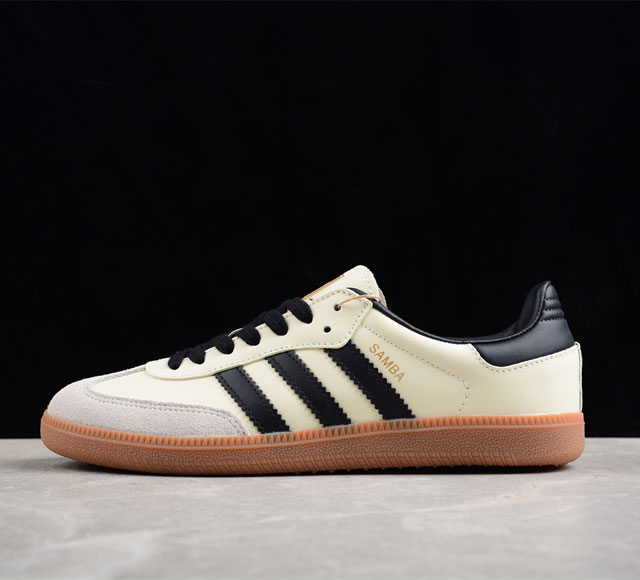 Ad Gazelle Indoor Trainers 羚羊内训系列低帮复古百搭休闲运动德训风板鞋货号：Id0478 尺码：36 36 37 38 38 39 4