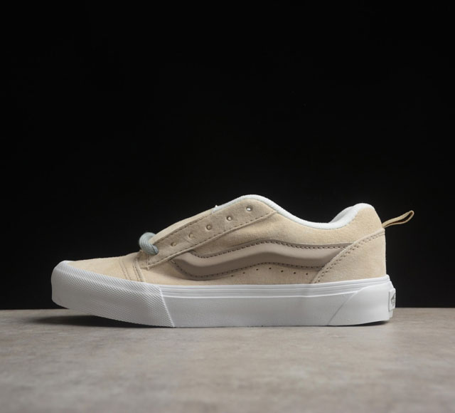 Vans Classics Knu Skool 奶咖色 厚鞋舌面包鞋 Vn0009Qcjd8 肥胖版大logo 原版全皮猪八面料 尺码：35 36 36.5 3