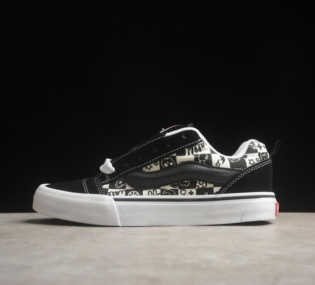 Vans Classics Knu Skool 黑白棋盘涂鸦 厚鞋舌面包鞋 Vn0009Qc6Bt Vans超火的土豆鞋，复古经典，鞋头放大、包边上移加厚、鞋舌