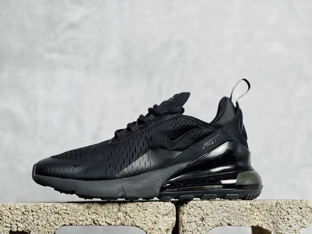 放店私 Nike Air Max 270 Flyknit 混合科技 透气后掌半气垫慢跑鞋 兼具非凡优质外观和出色穿着体验！性能出众的一双透气鞋面后置半掌气垫运动