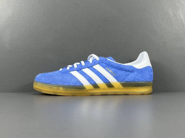 P 渠道优势 专柜版 阿迪 阿迪达斯adidas Gazelle Indoor Trainers 羚羊内训系列低帮复古百搭休闲运动德训风板鞋“麂皮学院白蓝生胶底