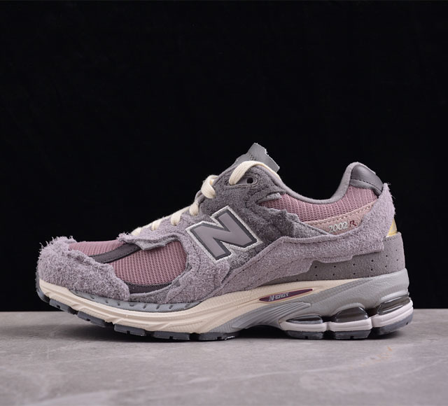 纯原版本 New Balance 2002系列 复古休闲跑步鞋 M2002Rdy 纯原品质 鞋款延续了经典科技，升级版n-Ergy缓震物料机能与材质上脚太舒适了