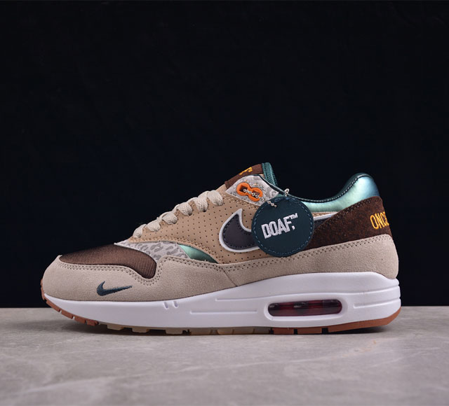 Nk Air Max 1 耐克半掌气垫复古跑步鞋 Hq2640- 尺码：36 36.5 37.5 38 38.5 39 40 40.5 41 42 42.5 4