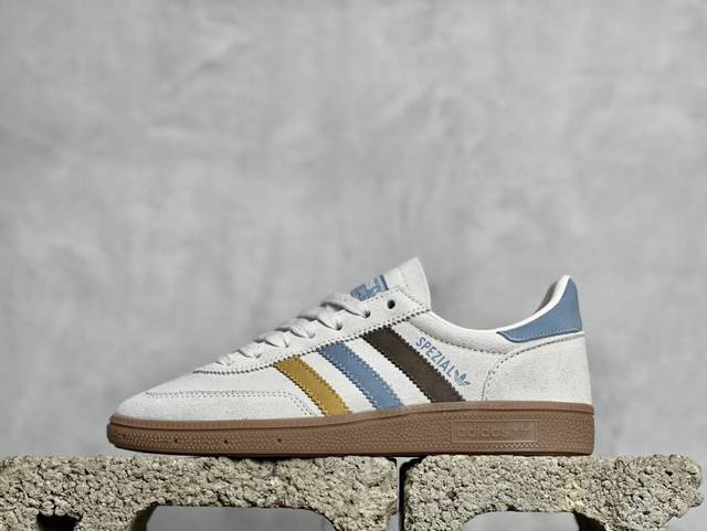 Yh版 放店私 Adidas Handball Spezial 三叶草手球特别版圣帕特里克节联名款 全鞋采用yezzy500一样的皮料 进口长绒皮，特殊工艺技术