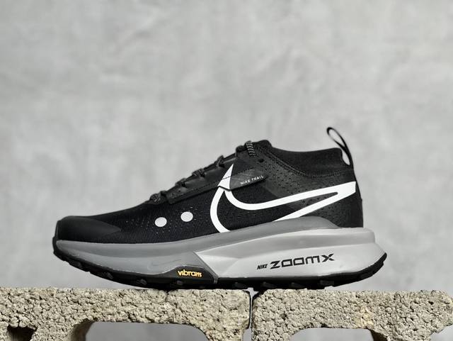 Nikezegamatrail2Zoomx 户外越野跑步鞋 厚底增高老爹鞋越野跑步鞋，采用出众回弹的 Zoomx 泡绵中底，助你征服陡峭山脊和嶙峋山岩，一路从容