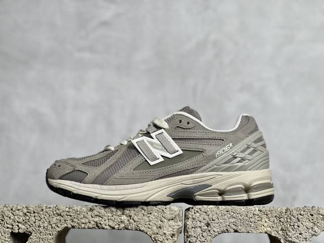 Dt过验版#Newbalance2002R 复古单品正确版本 正品原档 区别市面错误版本 Newbalance2002R经典的配色，沿袭了面世之初的经典科技，以