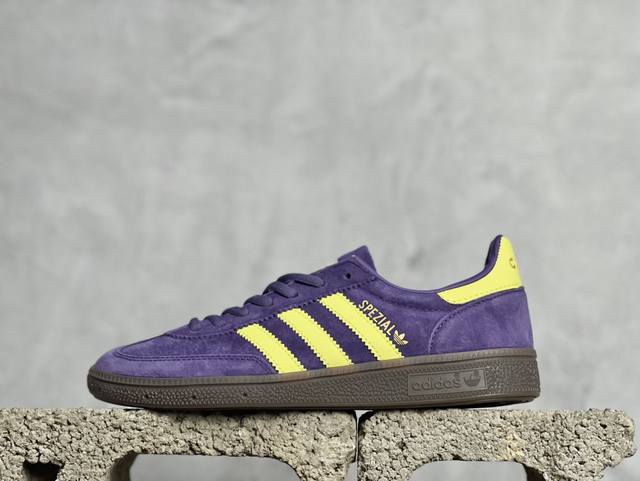 Adidas Originals Gazelle Indoor 三叶草休闲防滑耐磨低帮板鞋 鞋头出色设计 塑就出众贴合感 稳固的后跟贴合足部曲线设计 软弹舒适