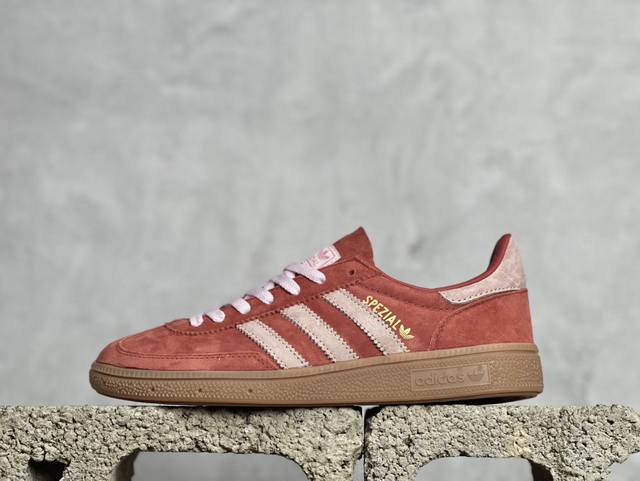 Adidas Originals Gazelle Indoor 三叶草休闲防滑耐磨低帮板鞋 鞋头出色设计 塑就出众贴合感 稳固的后跟贴合足部曲线设计 软弹舒适