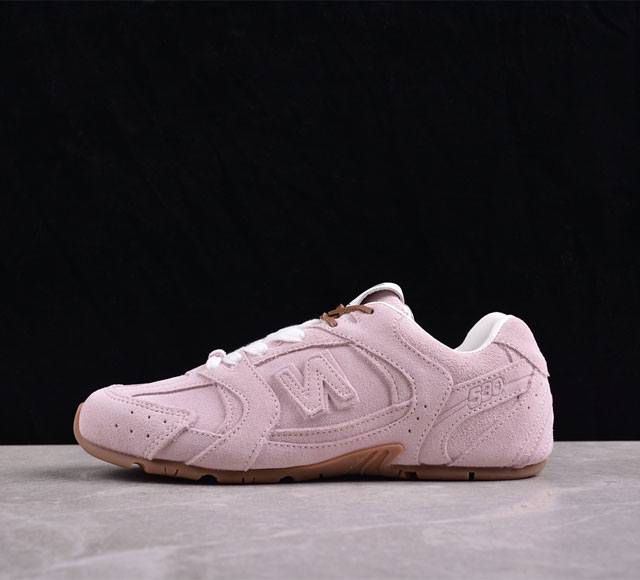 Miumiu X New Balance 530系列 意大利奢侈品牌 缪缪联名款低帮经典复古休闲运动慢跑鞋 粉色 #鞋款采用解构和轻盈的设计，彷旧的布料包覆着