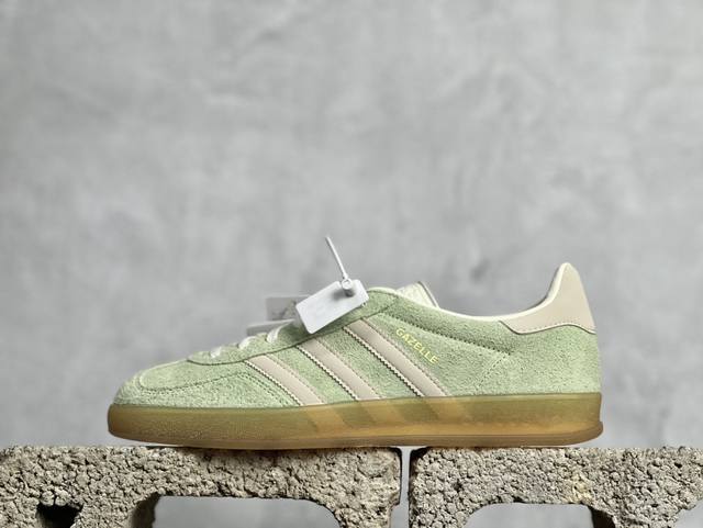 放店私 cs版 Adidas Originals Gazelle Indoor 三叶草休闲防滑耐磨低帮板鞋 纯原版本 鞋头出色设计 塑就出众贴合感 稳固的后跟贴