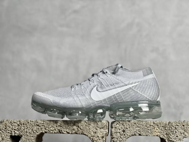 福利特价 放店私 nikeairvapormax Flyknit 2二代大气垫百搭休闲运动慢跑鞋 原装氦气蒸汽大气垫 标准气压 延续初代经典设计，条纹针织月球鞋