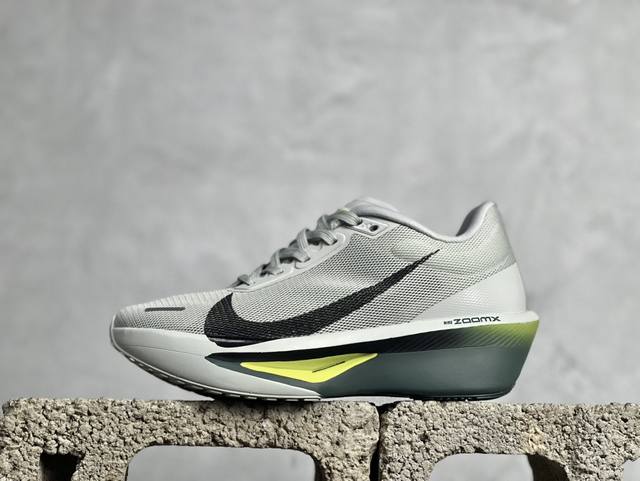 跑鞋 nk Zoom Fly 6 耐克超弹轻盈跑步鞋 Fn8455- #鞋款搭载 Flyknit 材料 打造出众弹性 易于穿脱。采用react技术 轻盈耐穿泡绵