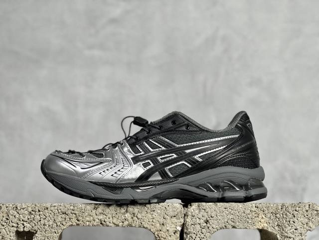 放店私 asics Gel-Kayano 14 亚瑟士系列轻量缓震休闲运动跑步鞋 设计师 Hidenori Yamashita 以 Flash 一词为灵感，创造