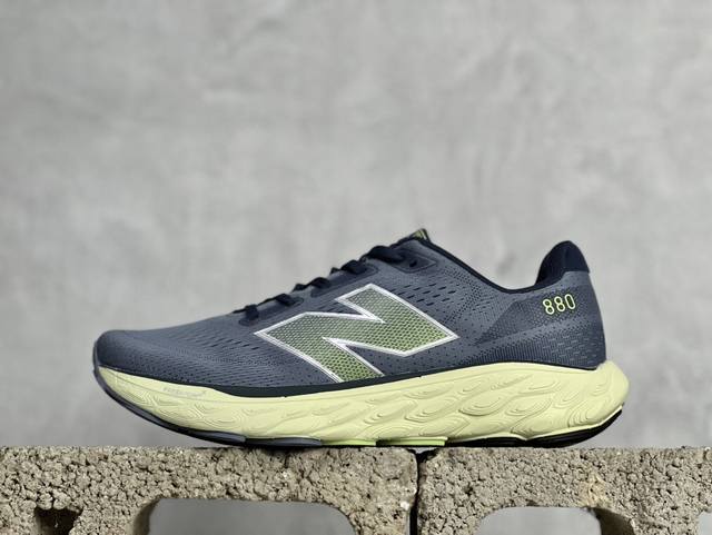 放店私 New Balance 新百伦 网面透气跑步鞋 尺码：40 40.5 41.5 42 42.5 43 44 44.5 45