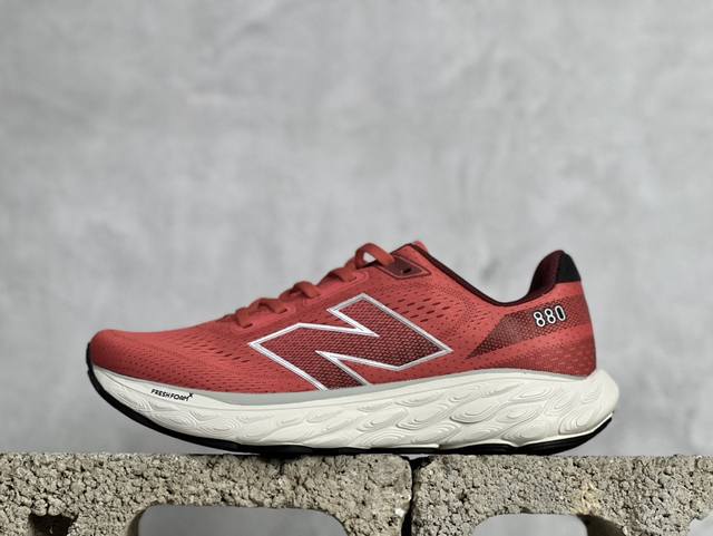 放店私 New Balance 新百伦 网面透气跑步鞋 尺码：40 40.5 41.5 42 42.5 43 44 44.5 45