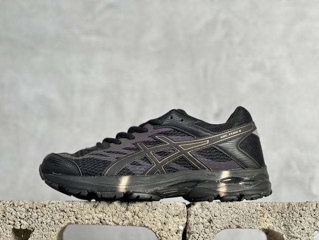 放店私 Asics 亚瑟士gel-Flux 4代 系列低帮城市休闲运动跑步鞋 专业的运动科技 出色的缓冲性能 带来舒适的跑步体验 鞋面采用三明治网布 透气性非常