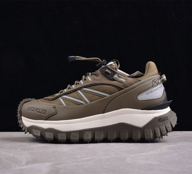 Moncler 盟可睐 蒙口 Trailgrip Gtx 抗撕裂材质 山地户外鞋 鞋身采用cordura防撕裂尼龙 Gore-Tex防水材质 中底内置全掌碳板