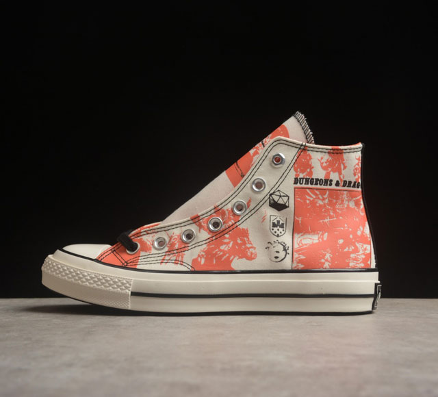 Converse Chuck Taylor 联名款高帮休闲板鞋 A09883C 尺码：35 36 36.5 37 37.5 38 38 39 39.5 40 4