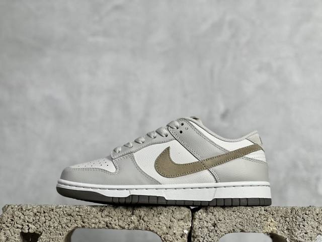 Nk Dunk Low 低帮休闲板鞋 Fj4188-001 尺码：35.5 36 36.5 37.5 38 38.5 39 40 40.5 41 42 42.5