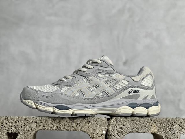 Asics Gel-Nyc 亚瑟士防滑耐磨透气低帮运动休闲鞋 Gel-Nyc 运动鞋的灵感源自传统和现代高性能跑步风格 其鞋面结构参考了 0 年代初的 Gel-