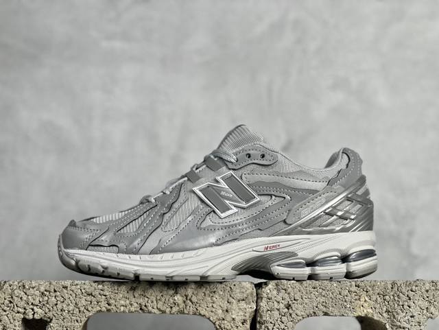 Fj版 New Balance 1906系列复古老爹风休闲运动慢跑鞋 M1906Dh #采用轻质牛剖革拼接透气网眼衬垫织物鞋面材质 T-Beam大底提供足步弓支