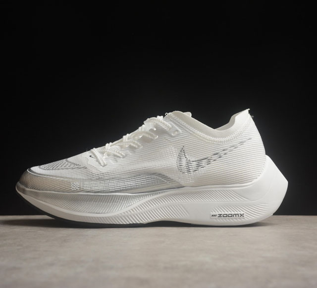 M纯原 NK ZoomX Vaporfly Next% 2 马拉松超轻缓震训练跑步鞋 货号：CU4111-100 科技轻量网织轻薄透气鞋面 内置真实碳板 轻质泡