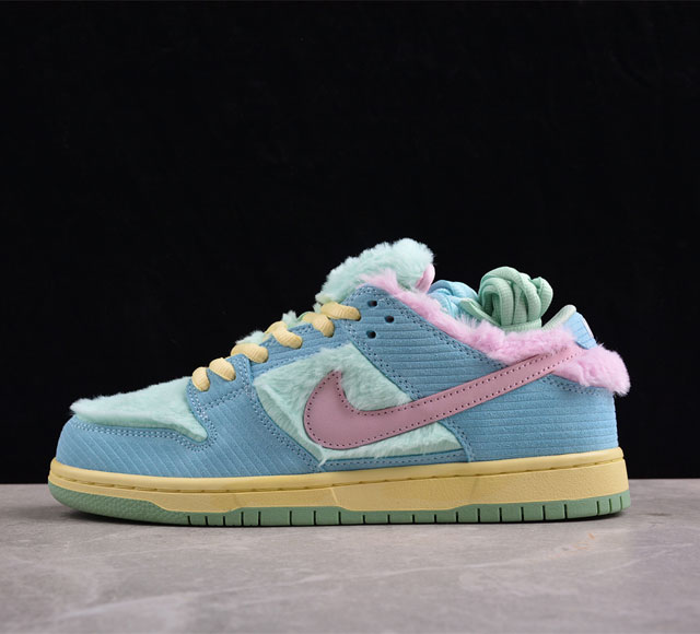 Verdy x Nk SB Dunk Low Visty 联名款 SB低帮休闲板鞋 FN6040-400 #鞋款灵感来自威尔第最新的 Visty 角色毛绒玩具，