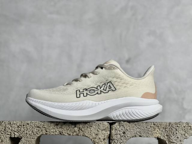 Hk版 Hoka One One Mach 6 新一代旗舰竞速跑鞋 #鞋款采用顶尖碳板技术、中底泡棉科技以及几何学，设计符合自然步态的不对称鞋面和鞋底结构；大底