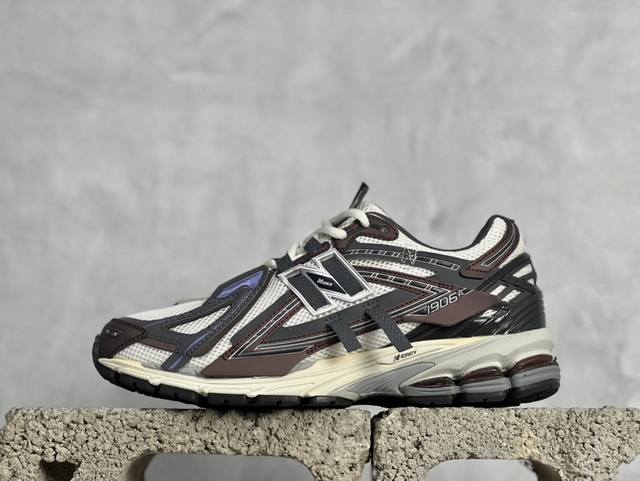 C版 New Balance 1906系列复古老爹风休闲运动慢跑鞋 M1906Ar #采用轻质牛剖革拼接透气网眼衬垫织物鞋面材质 T-Beam大底提供足步弓支撑