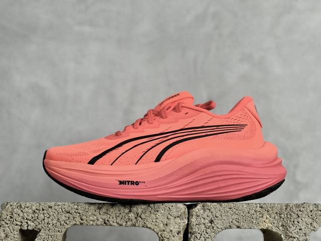 F版 Puma 彪马防滑耐磨低帮运动跑鞋 外观时尚大气 鞋底采用耐磨的材质 细致做工 彰品品牌魅力 鞋头防撞设计 减少擦伤脚趾或碰撞 呵护每一步