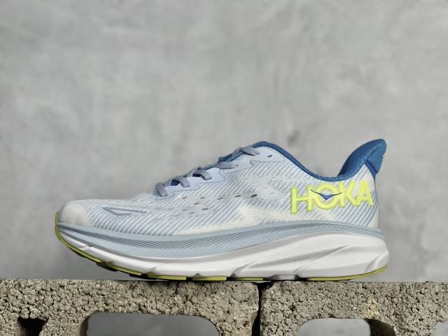 Hoka 特价来袭！ 尺码36-45，福利套现！ 应季款福利，每天都在热卖！平台特供订单，品质 售前 售后绝对不是一般工厂可比！放心冲！