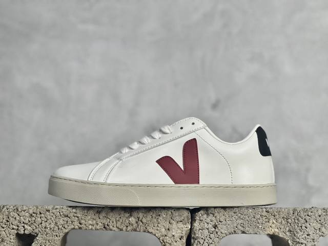 Veja Leather Extra Sneakers 法国国民v字经典小白板鞋 #Ins爆款 街拍频繁上镜 春季入夏简约百搭款 全头层进口牛皮 舒适面革内里