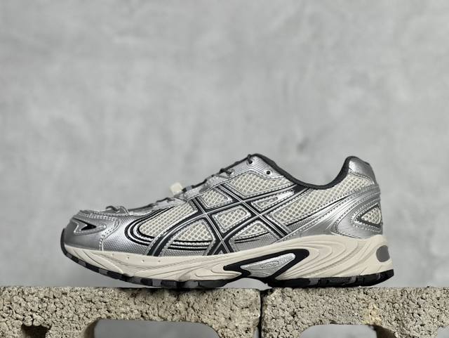 Asics Gel-Kahana Tr V4 亚瑟士机能户外风系列低帮轻量缓震休闲运动跑步鞋 身处城市的喧嚣，内心的想象却永不停歇，Z世代处于现实的繁忙中始终想