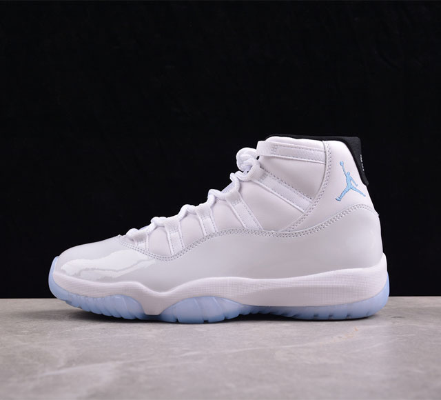 Air Jordan 11 Legend Blue Aj11 乔11传奇蓝 高帮篮球鞋 Ct8012-104 尺码：36 36.5 37.5 38 38.5 3