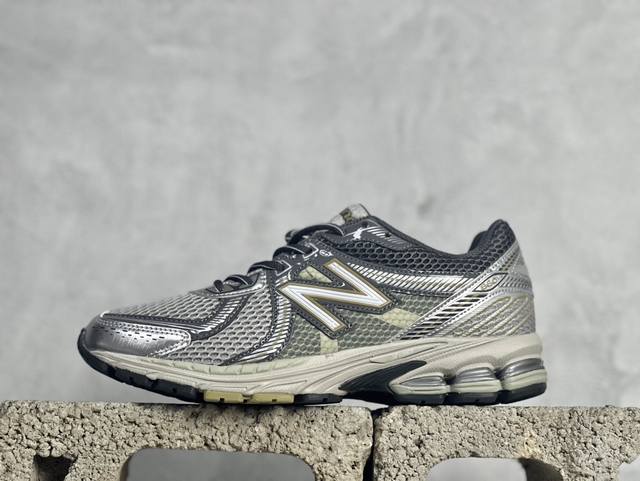 kw New Balance 860系列 减震防滑耐磨休闲跑步鞋 Ml860Kr2 #鞋款运用简洁的色彩搭配，简约休闲。细致做工，彰显品牌魅力。鞋头防撞设计，减