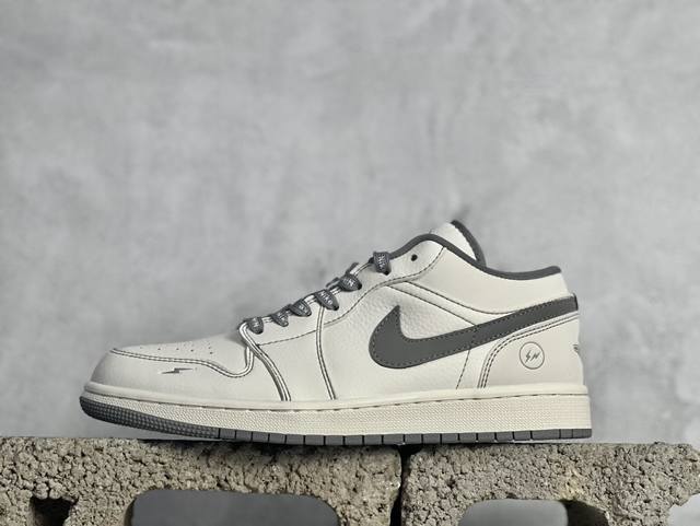 air Jordan 1 Low Aj1 乔1 闪电联名-米白灰 周年高端定制 低帮休闲板鞋 Cf3688-020 #定制鞋盒 大厂纯原品质出货 超高清洁度 皮