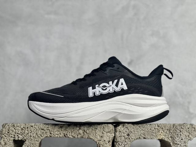 hoka One One Sky Flow 低帮舒适百搭防滑耐磨低帮休闲跑步鞋男女同款 始终致力于为所有跑者提供更新、更好的跑步装备 相比常规跑鞋 Hoka O