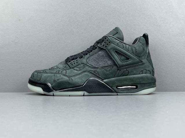 渠道优势，！ Og版 Aj4 Jordan Air Jordan 4 Kaws Black 皮革 减震平衡 中帮 复古篮球鞋 男款 黑 货号93015 01 尺