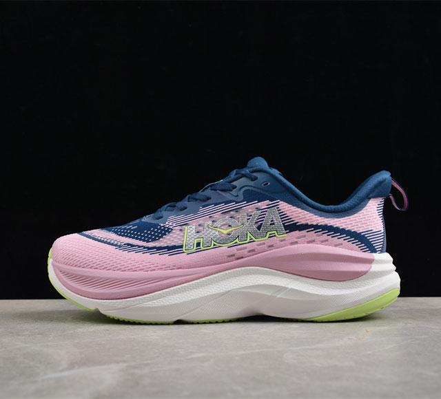 hoka M Skyflow 超轻厚底轻量跑步鞋 1155113 市售最高品质 原版开发 正确后跟细节 区别市面通货版本 尺码： 36 36.5 37 38 3