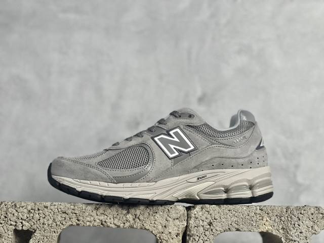 G版 New Balance 2系列 复古休闲跑步鞋 Ml 2Rc #纯原品质 鞋款延续了经典科技，升级版n-Ergy缓震物料机能与材质上脚太舒适了，鞋面的柔软