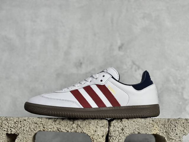 R版 Adidas Originals Samba Og 白红蓝 此款以简约大方的造型设计，给人以随性休闲的时尚格调，穿着舒适轻便，运动灵活自如，蓝满足日常个性