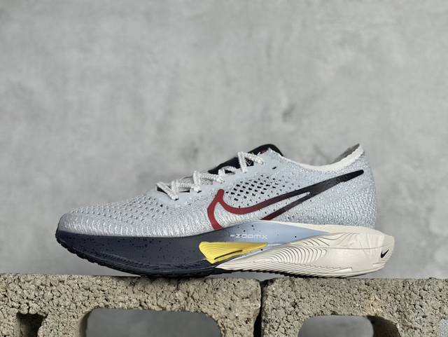 纯原 Nk Zoomx Vaporfly Next% 3 马拉松系列泡棉超轻缓震运动慢跑鞋 Hj9079-100 #科技轻量网织半镂空轻薄透气鞋面 正确搭载双层