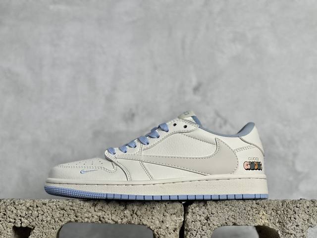 Fragment X Travis Scott X Gucci Air Jordan 1 Low 三方联名倒钩 性价比原盒出货 全新的三方联名低帮倒钩鞋面延续了