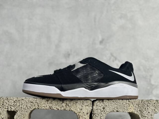 Nike Sb Nyjah Free2 小倒钩休闲鞋时尚滑板鞋 尺码：40-45