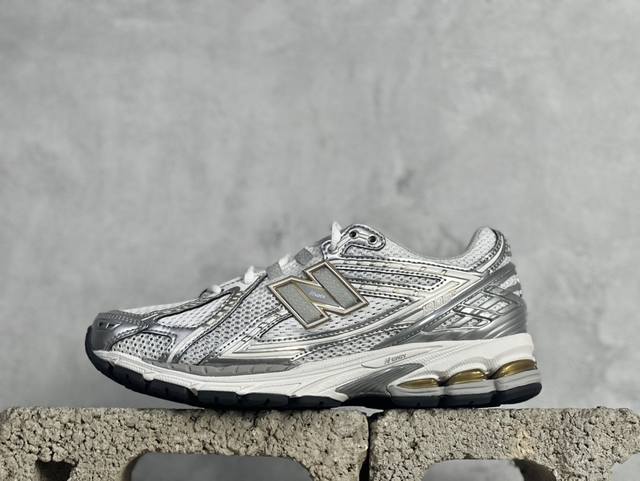 M版纯原 New Balance 1906系列复古老爹风休闲运动慢跑鞋 M1906Ri #采用轻质牛剖革拼接透气网眼衬垫织物鞋面材质 T-Beam大底提供足步弓