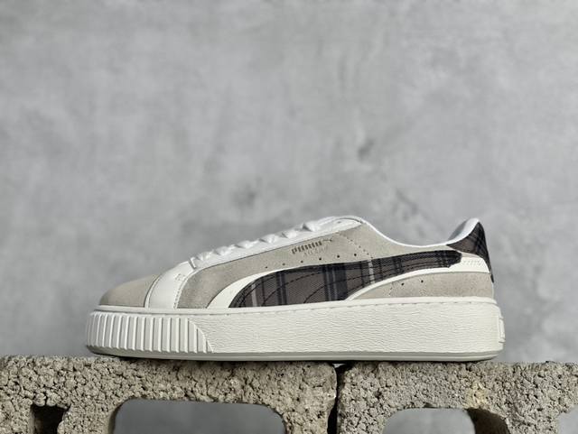 Puma Suede Platform 彪马三明治厚底金标男女款复古休闲鞋增高运动鞋松糕跟板鞋 整双鞋款以经典的puma Suede鞋面为基底 采用高级麂皮材质