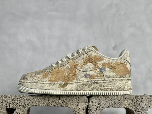 Pk版 Travis Scott × Nike Air Force 1 Cactus Jack Ts 黄色 货号：Cn2405-900 尺码：36 36.5 3