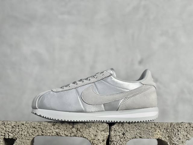 Pf版 Nk Classic Cortez 阿甘皮面休闲跑鞋 货号：Fv5420-001 尺码：35.5-39